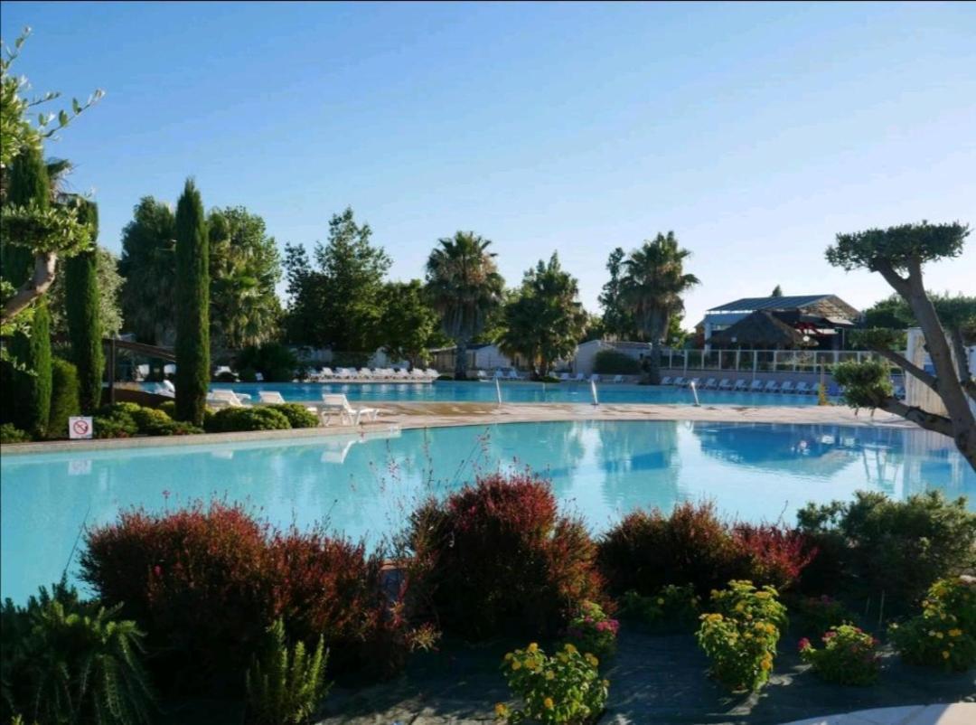 Hotel La Carabasse / Mazet 69 Vias Zewnętrze zdjęcie