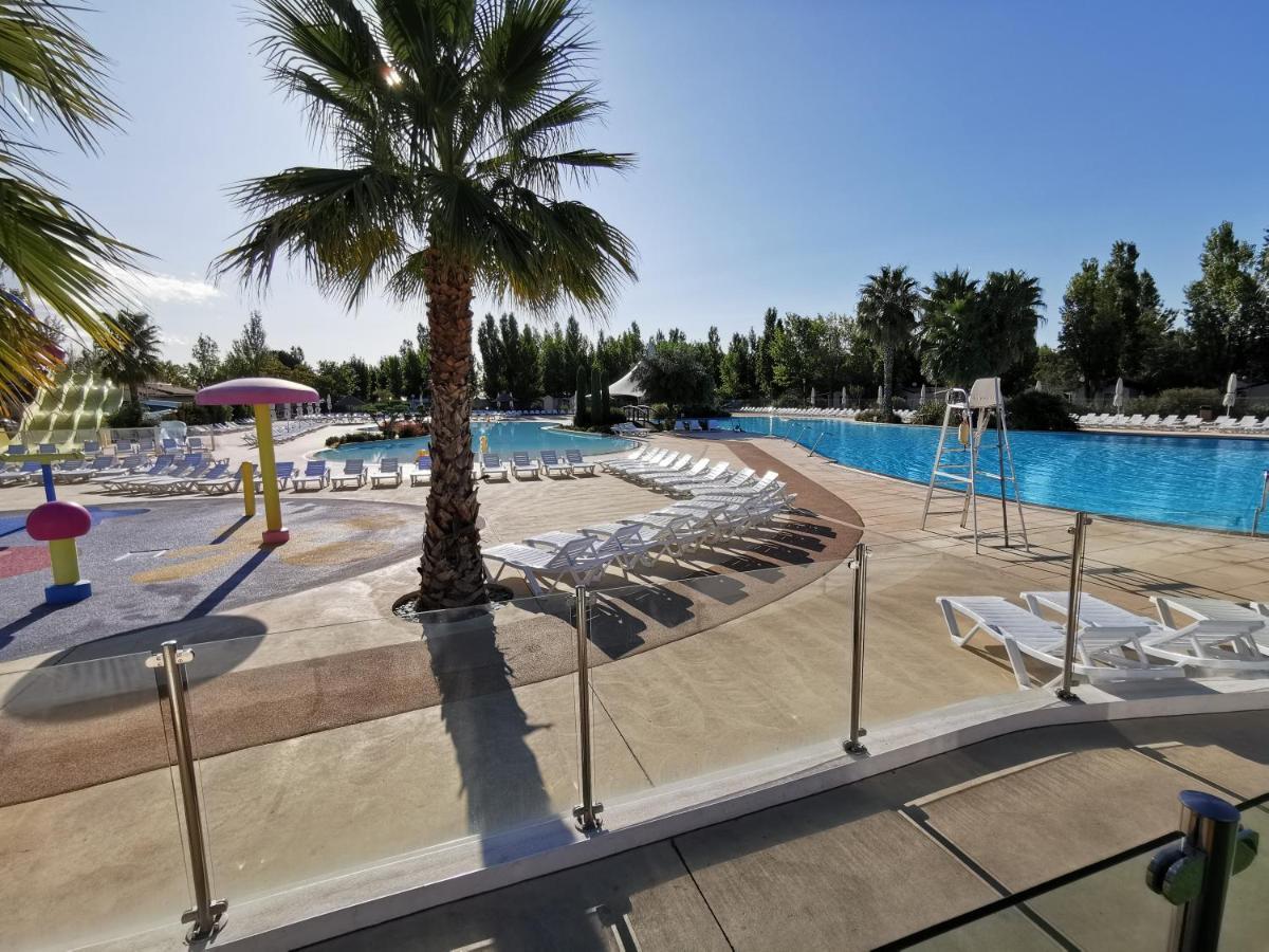 Hotel La Carabasse / Mazet 69 Vias Zewnętrze zdjęcie